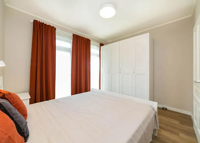 New 4 - Self Check In, Free Parking