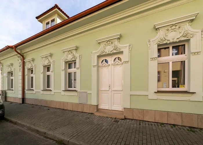 New 4 - Self Check In, Free Parking *